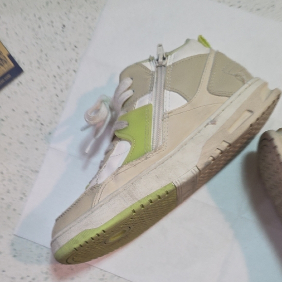 Zara Kids Sneakers in White and Lime - Picture 5 of 12